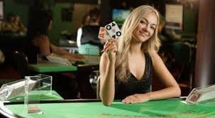 j1888 j1888 app: slots aur live tables aapke haath mein